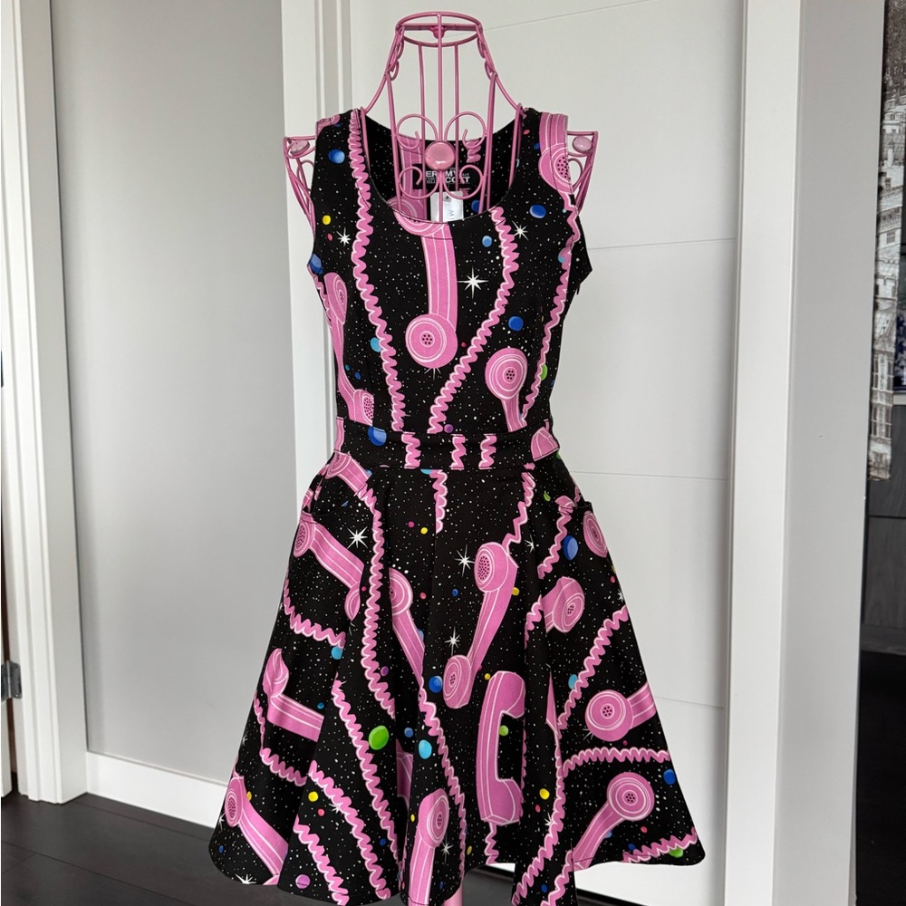 Jeremy Scott Pink and Black Swirl Design